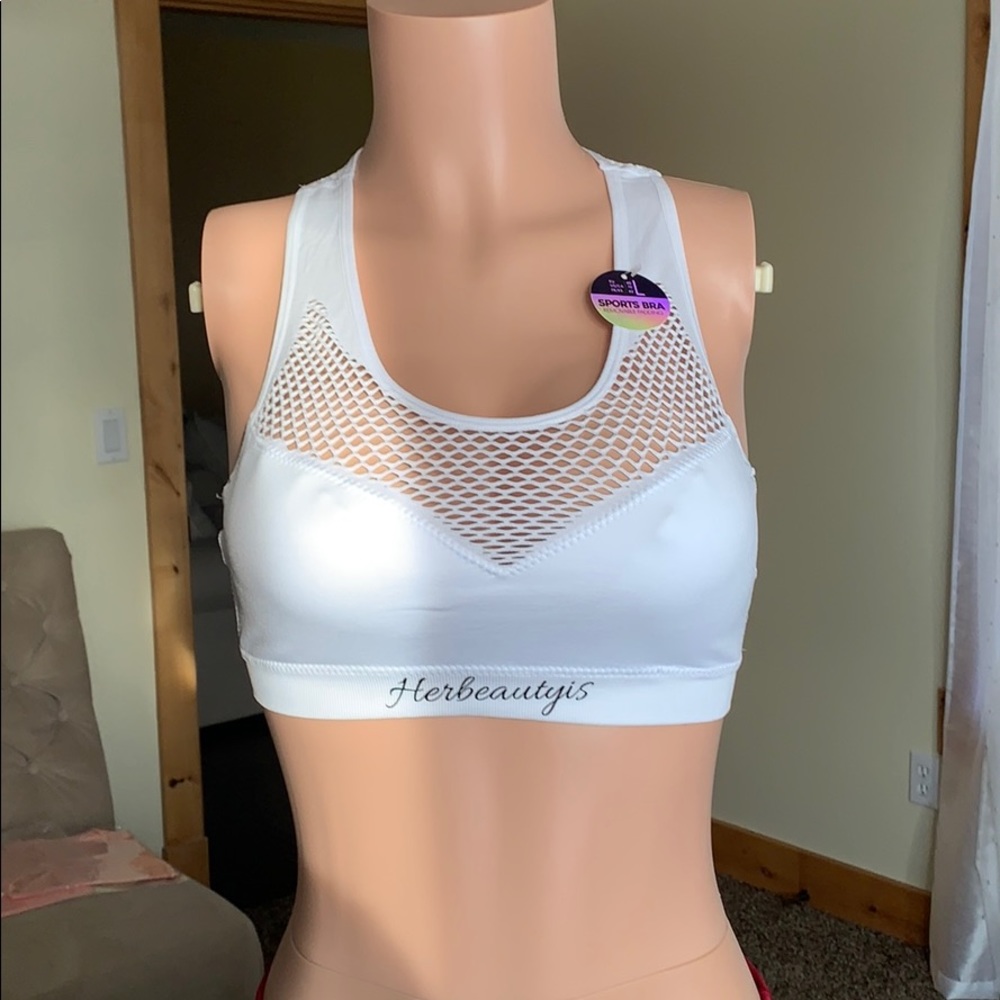 Herbeautyis Razorback Sports Bra